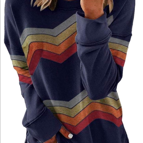 Sweatshirt - Picture 2 of 6